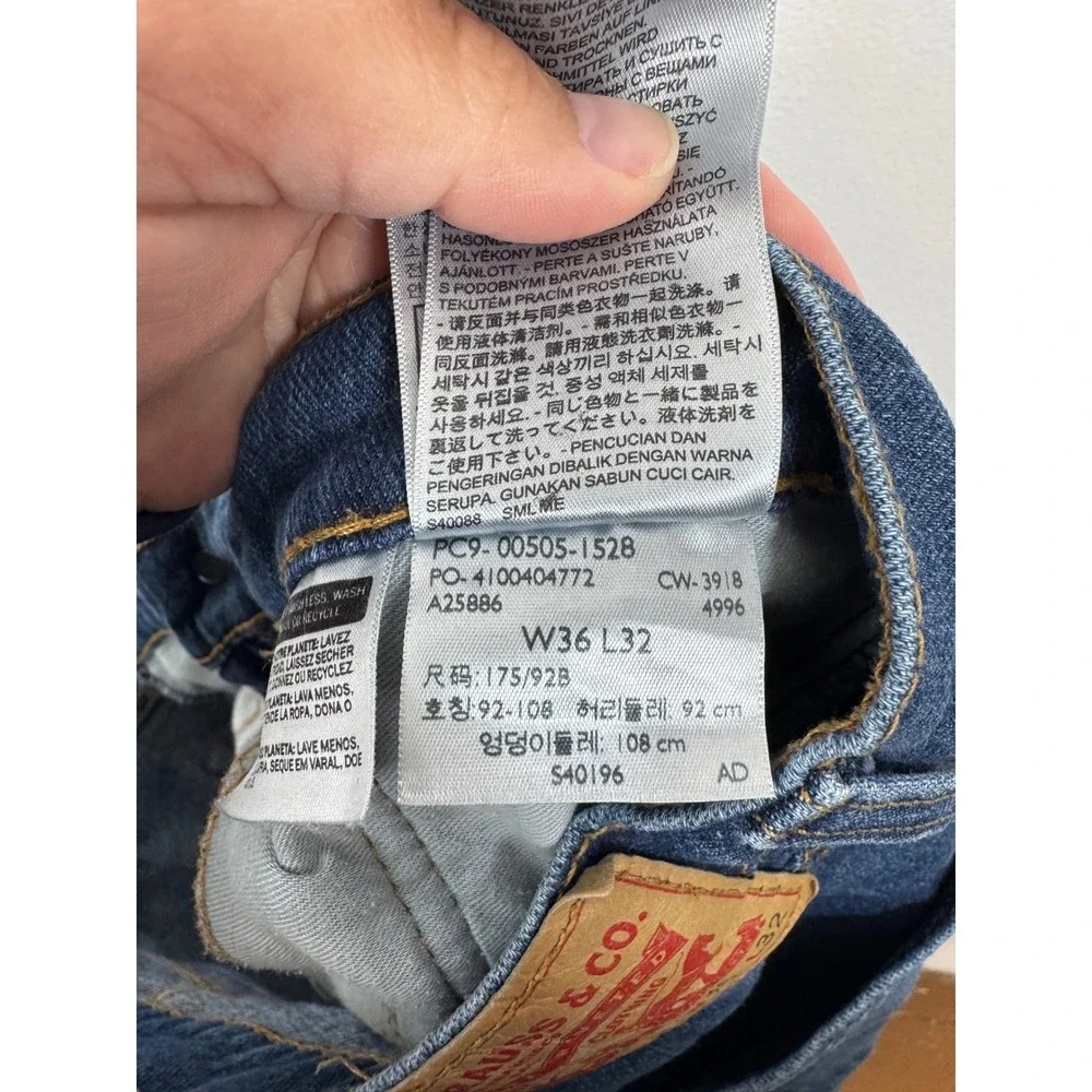 Classic Levi's Mens 36x32‎ 505 Regular Fit Jeans Blue Medium Wash Stretch Denim